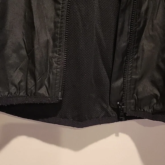 Adidas Black Jacket Size 5t black with 3 stripe - Picture 3 of 4